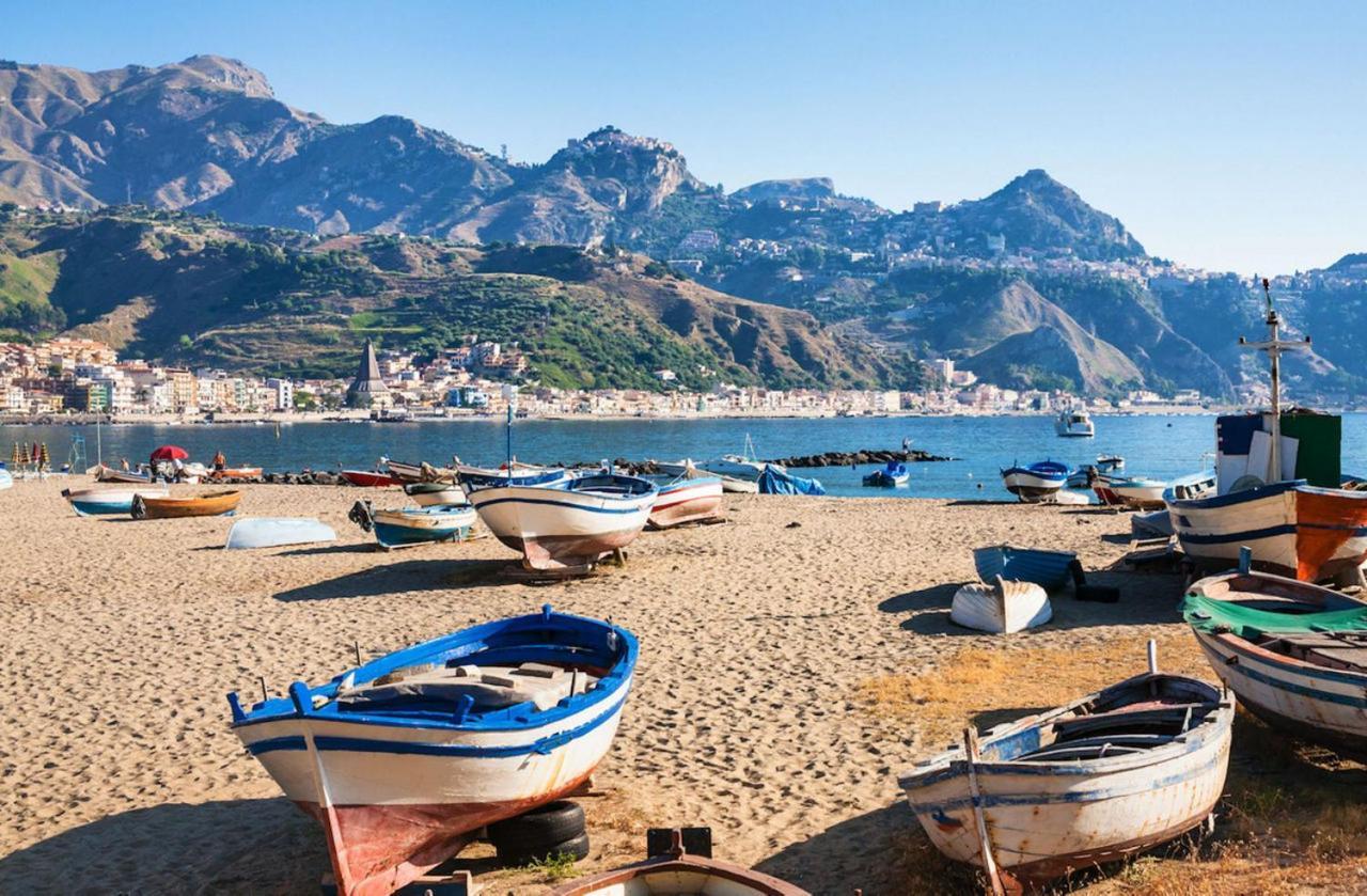 Roberto House Beach - Taormina Mare Giardini Naxos Exteriér fotografie